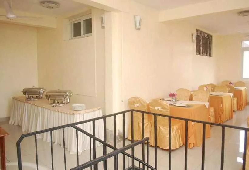 هتل Regency Inn Tudor