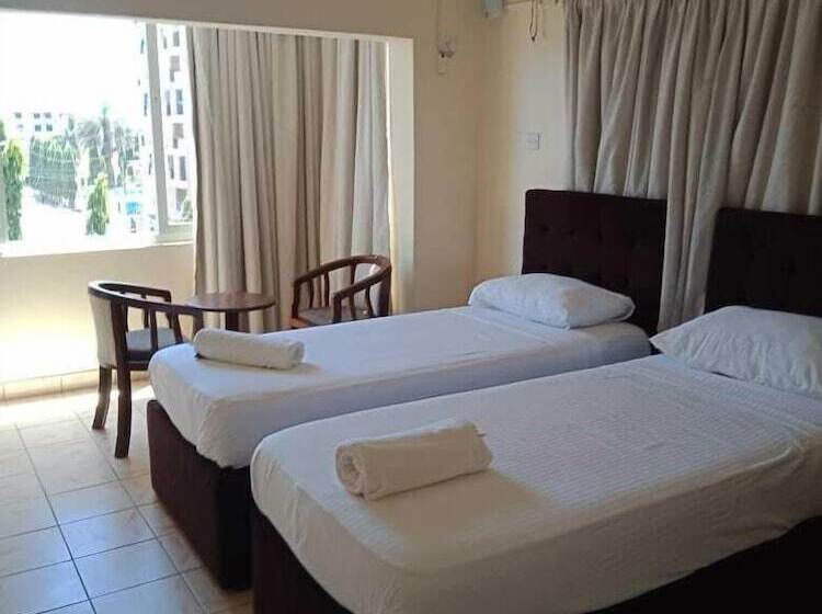 هتل Regency Inn Tudor