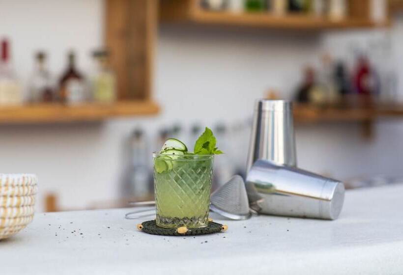 Отель Sandaya Luxury Suites