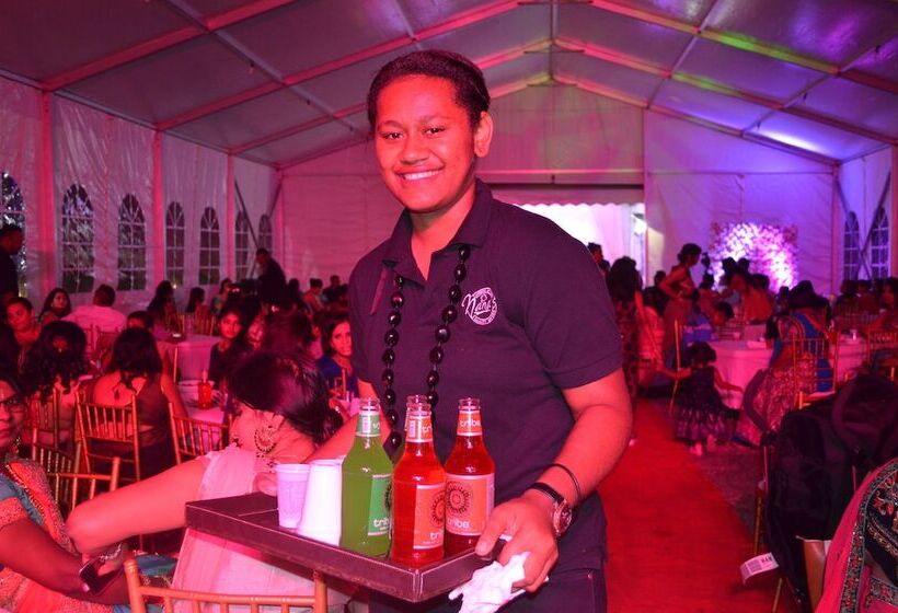 בית מלון כפרי Seatiki Resort Fiji On Coast