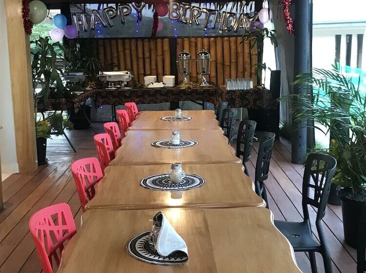 בית מלון כפרי Seatiki Resort Fiji On Coast