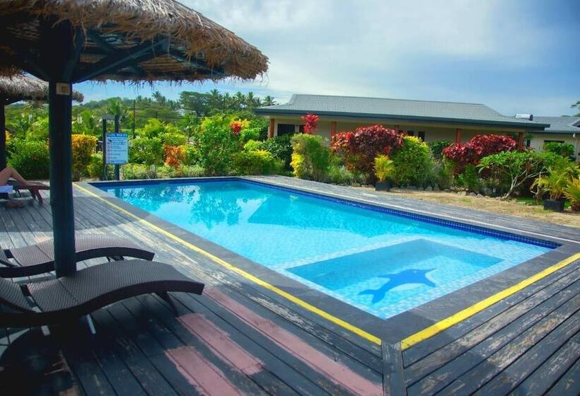 בית מלון כפרי Seatiki Resort Fiji On Coast