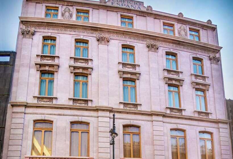 هتل Umbral, A Curio Collection By Hilton