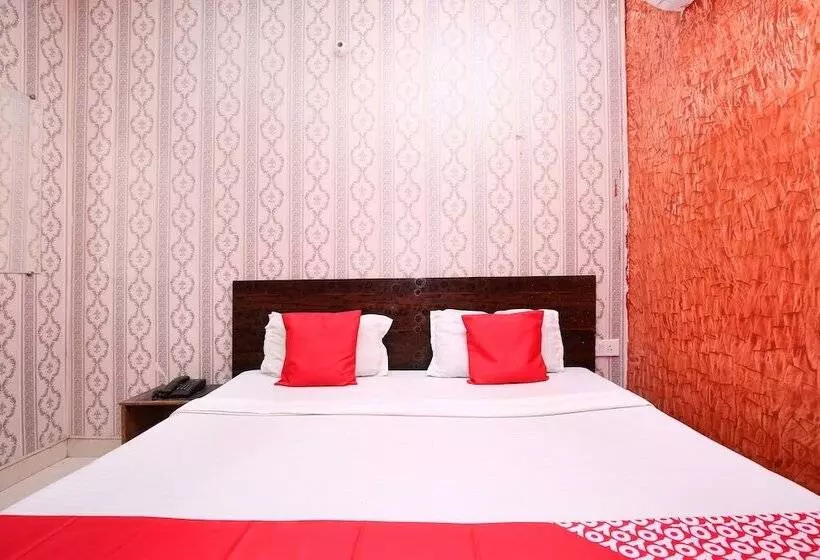 Oyo 19565 Hotel Galaxy
