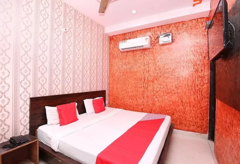 Oyo 19565 Hotel Galaxy
