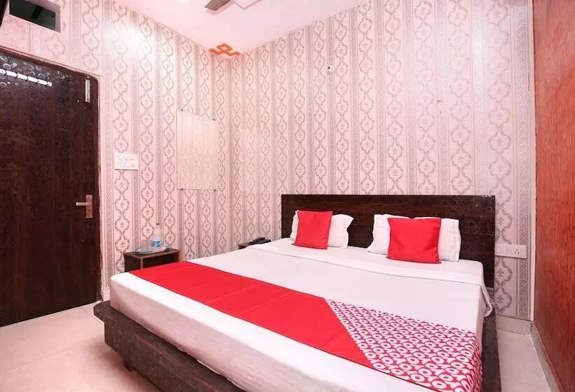 Oyo 19565 Hotel Galaxy