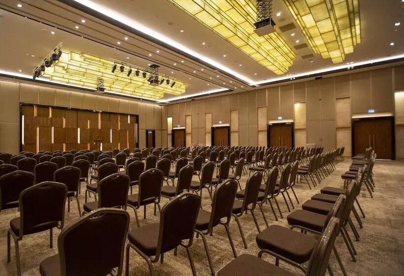 Radisson Blu Hotel & Conference Center, Niamey