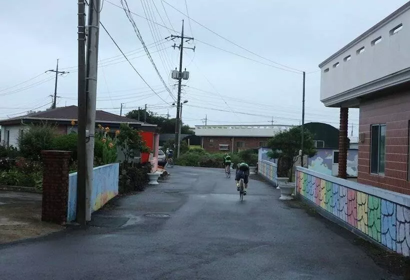 ユースホステル Blue Island Guesthouse