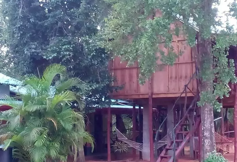ユースホステル Sigiriya Village Home Stay