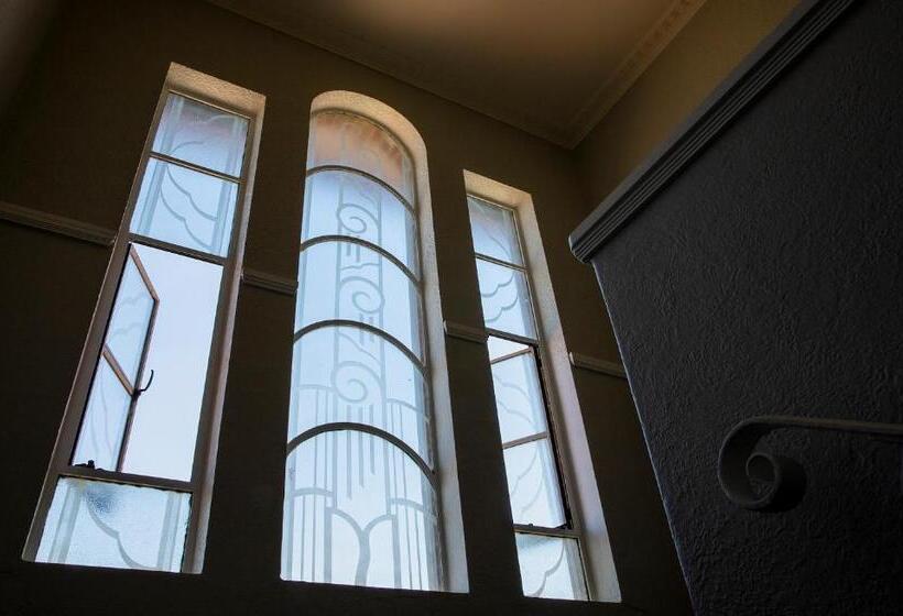 Criterion Hotel Gundagai