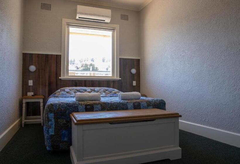 Criterion Hotel Gundagai