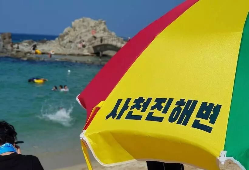 Gangneung Ocean Marina Pension   Hostel