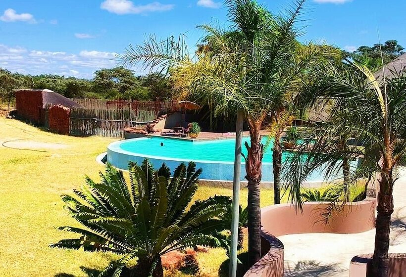 בית מלון כפרי African Explorer Private Game Lodge