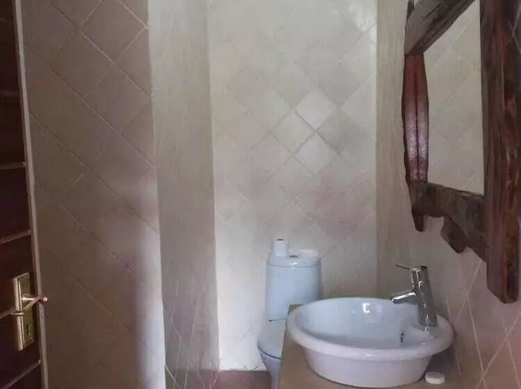 ホテル African Explorer Private Game Lodge