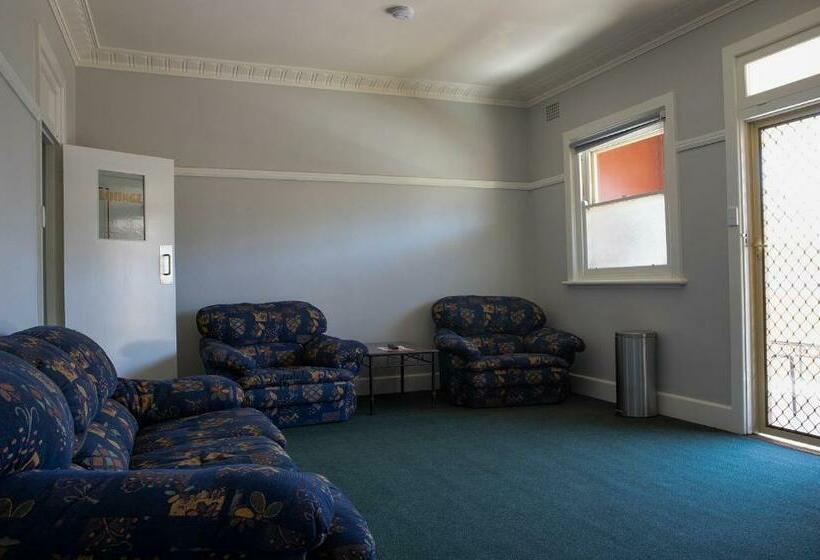 Criterion Hotel Gundagai