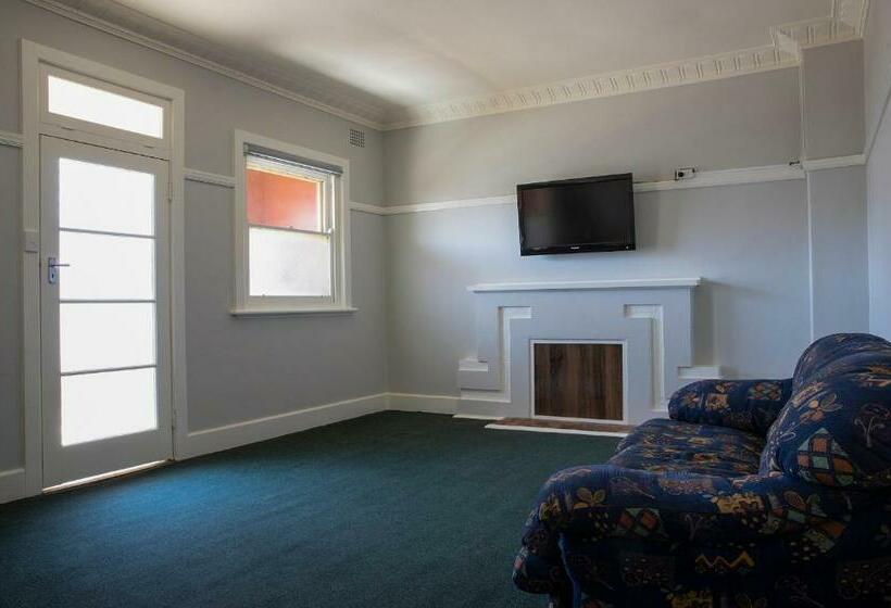 Criterion Hotel Gundagai