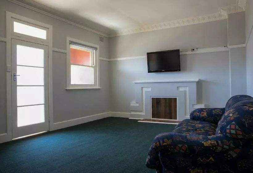 Criterion Hotel Gundagai