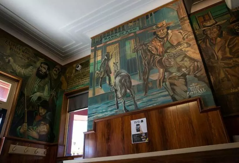 Criterion Hotel Gundagai