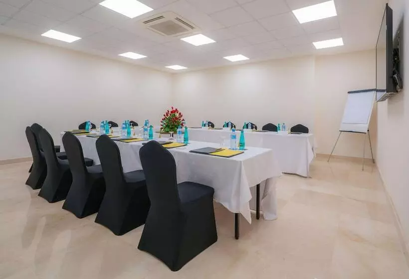 هتل Golden Tulip Royaume