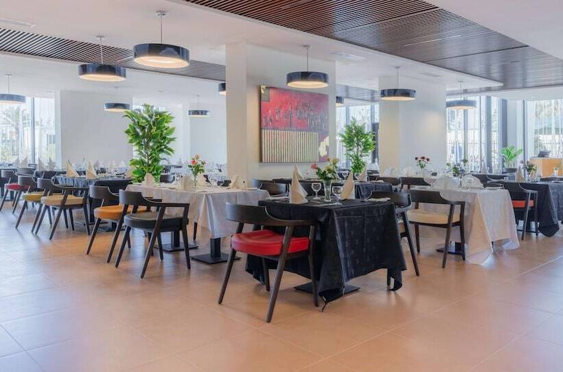 هتل Golden Tulip Royaume