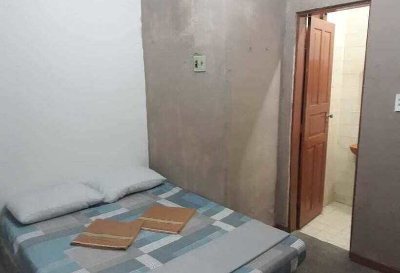 هتل Pousada & Hostel Casa Sefarad