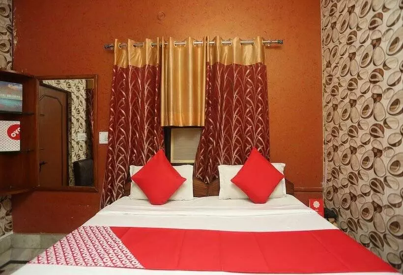 ホテル Rashmi