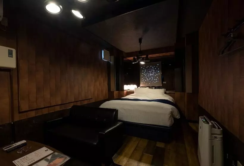 Hotelli U9q  Adults Only