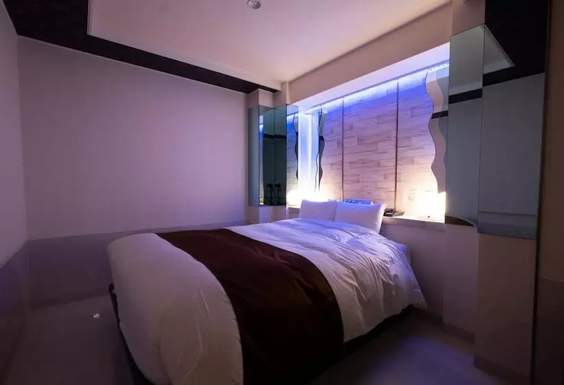 Hotelli U9q  Adults Only