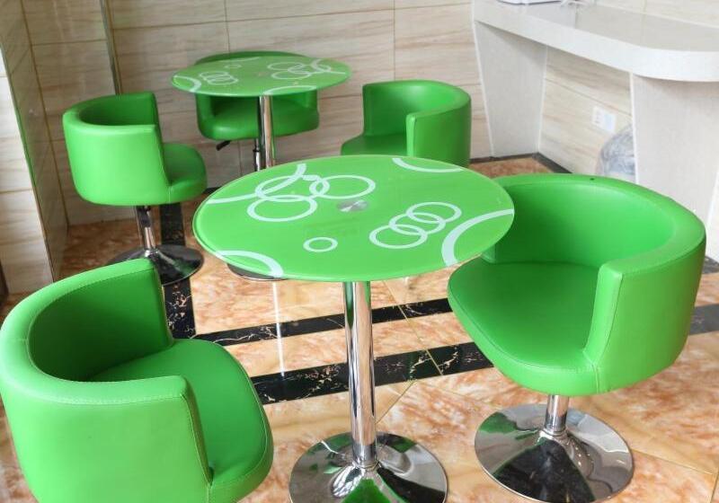 Otel Vatica Shanghai Jinshan District Jinshan International Trade City Weihong Road