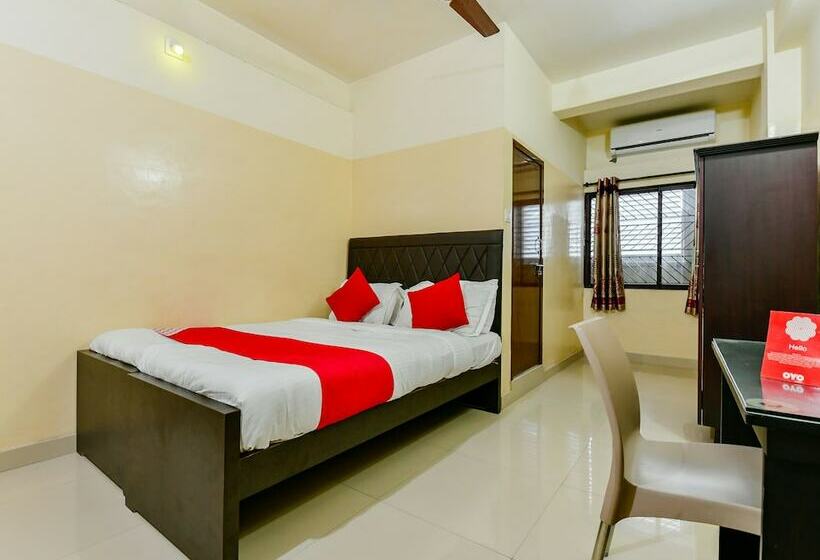 Oyo 23115 Hotel Saravana