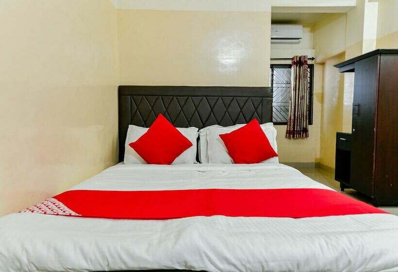 Oyo 23115 Hotel Saravana