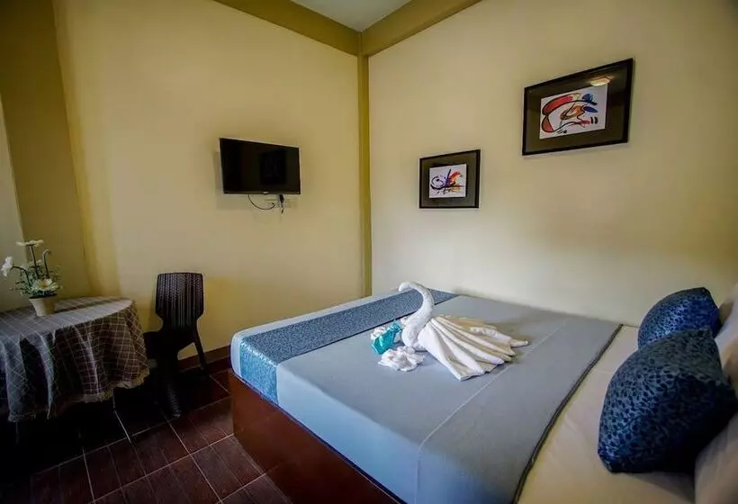 Casavecino Bed & Breakfast