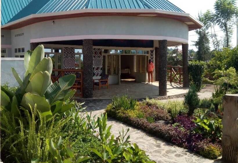 تختخواب و صبحانه East Africa Amazon Guest House