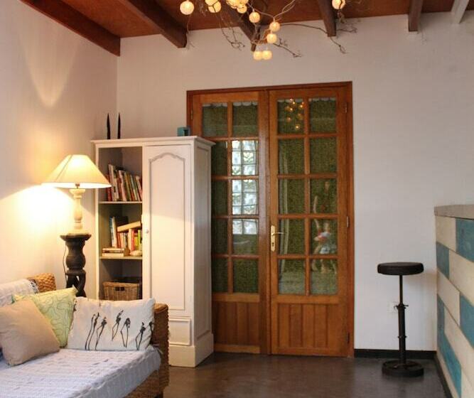 تختخواب و صبحانه La Bulle Verte