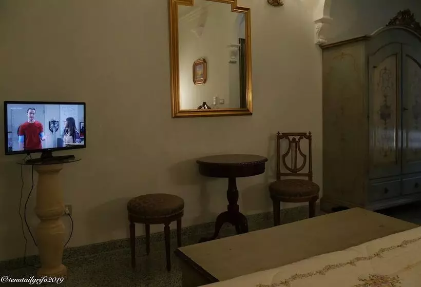 Aamiaismajoitus (B&B) Tenuta Il Grifo