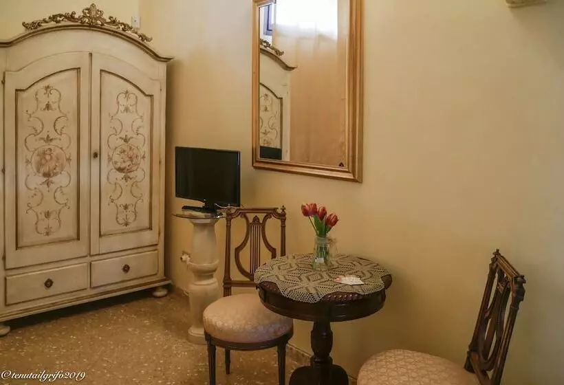 Aamiaismajoitus (B&B) Tenuta Il Grifo