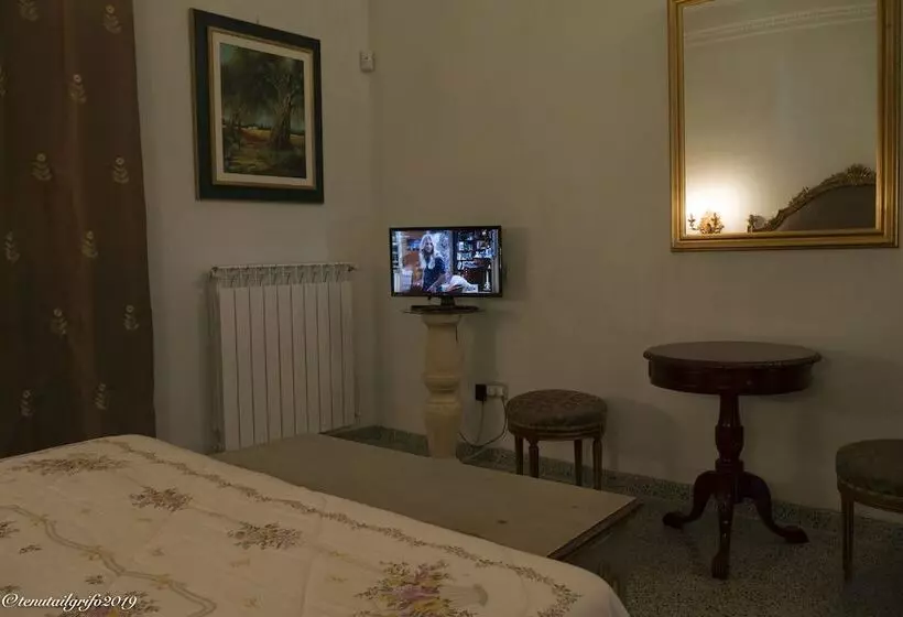 Aamiaismajoitus (B&B) Tenuta Il Grifo