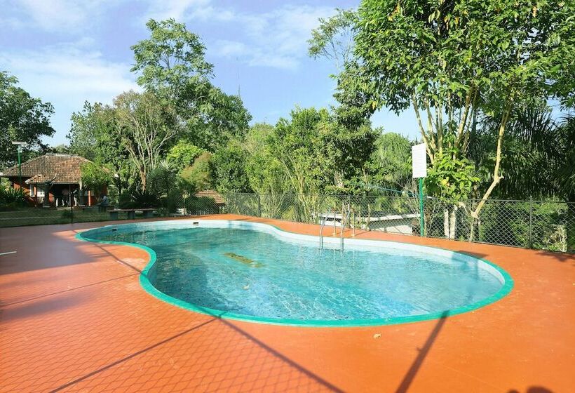 בית מלון כפרי Eletaria By Oyo Rooms