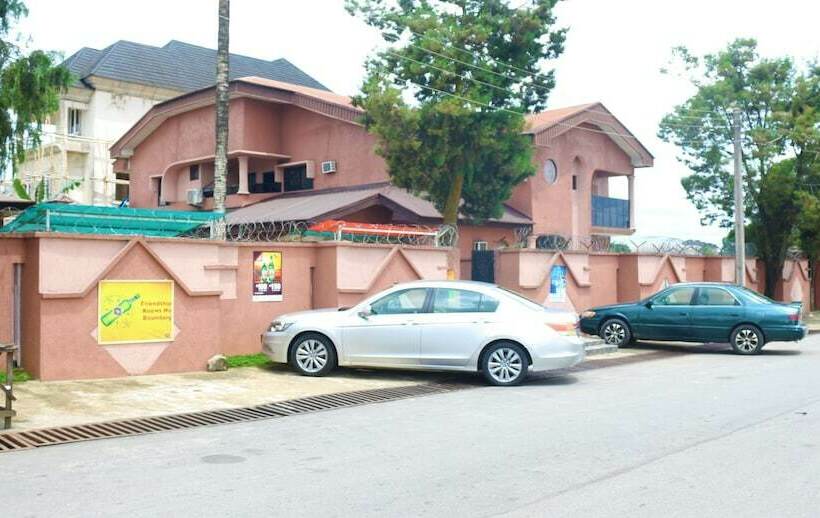 هتل Gems Grand Lodge