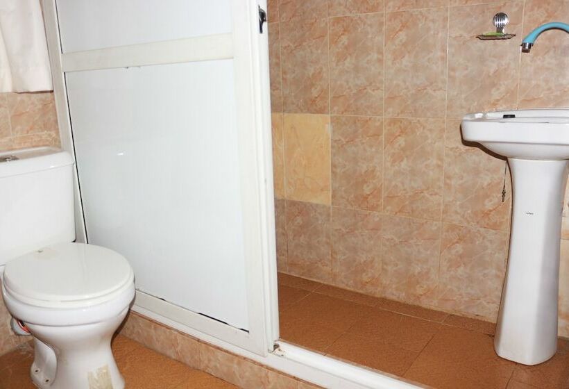 هتل Gems Grand Lodge