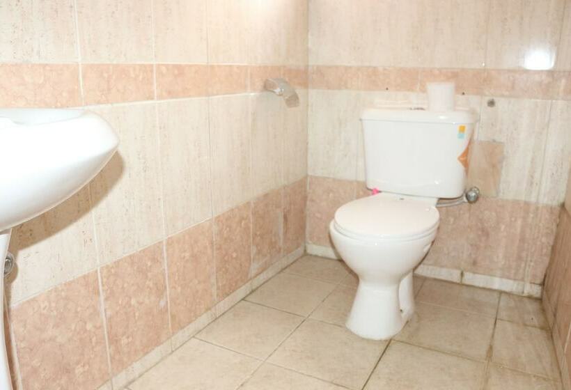 هتل Gems Grand Lodge