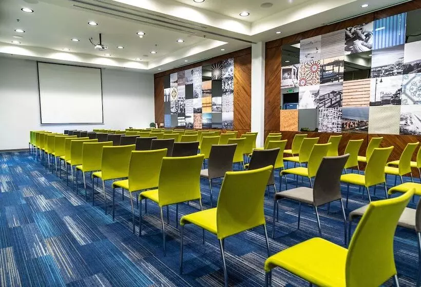 Hotelli Holiday Inn Express & Suites   Ensenada Centro, An Ihg