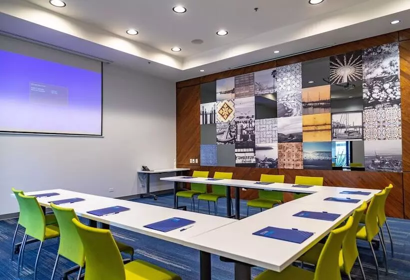 Hotelli Holiday Inn Express & Suites   Ensenada Centro, An Ihg