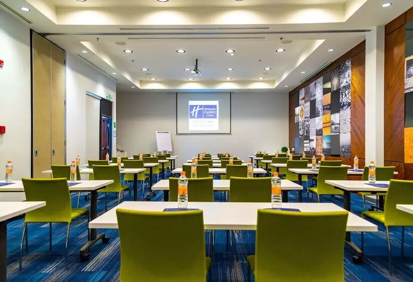 Hotelli Holiday Inn Express & Suites   Ensenada Centro, An Ihg
