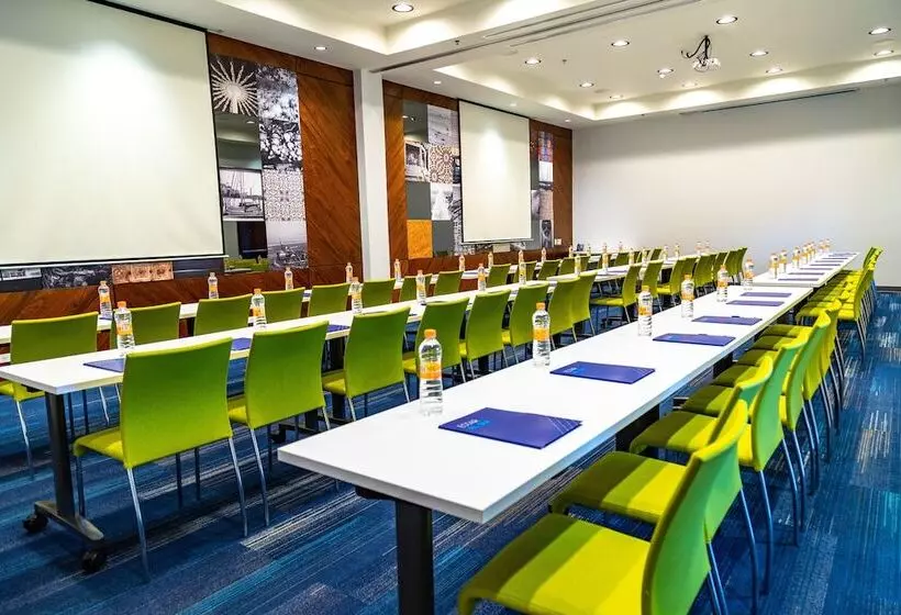 Hotelli Holiday Inn Express & Suites   Ensenada Centro, An Ihg