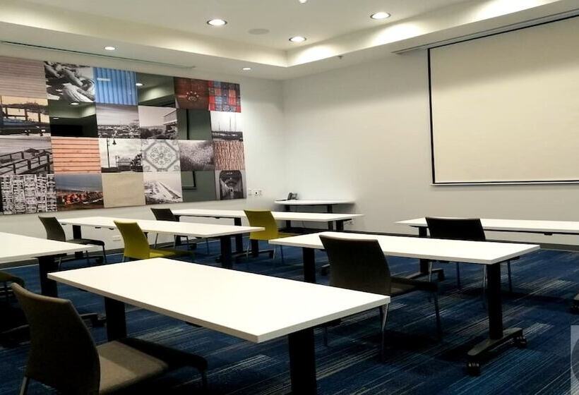 Szálloda Holiday Inn Express & Suites Ensenada Centro, An Ihg