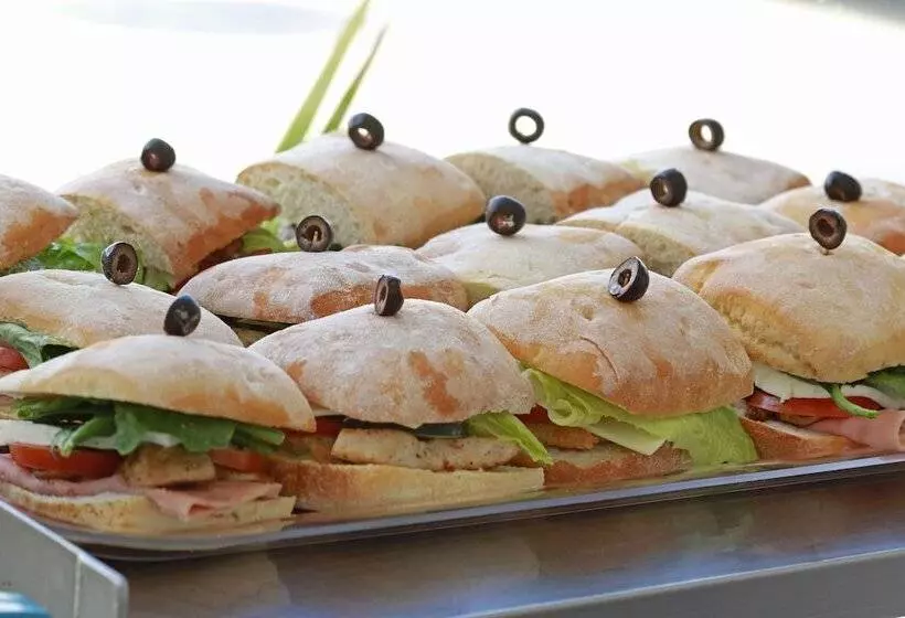 Hotelli Holiday Inn Express & Suites   Ensenada Centro, An Ihg