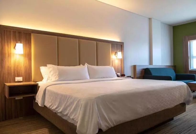 Hotelli Holiday Inn Express & Suites   Ensenada Centro, An Ihg