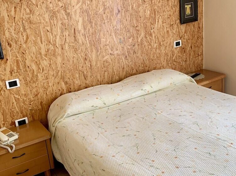 Отель La Pergola