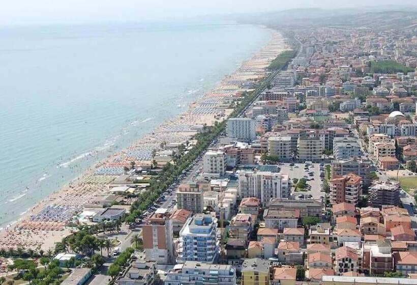 Отель La Pergola